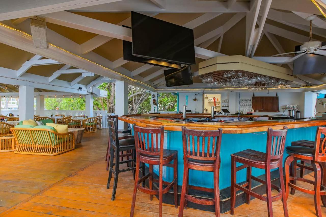 Tamarind Reef Resort Spa & Marina Christiansted Exterior photo
